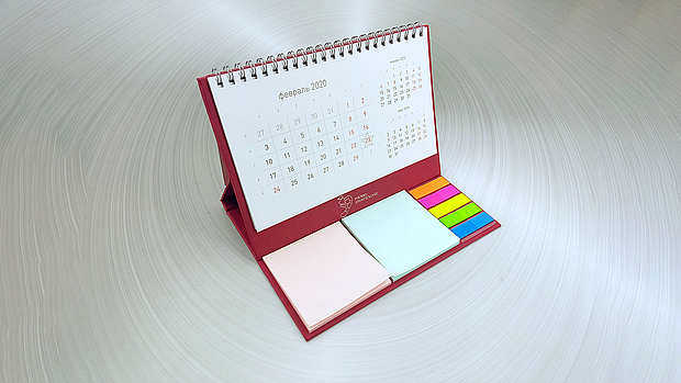 Настольный календарь органайзер с перекидными блоками, стикерами