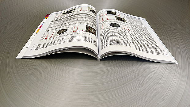 Периодический журнал со скреплением КБС – на клей, клеевое бесшвейное скрепление в типографии «Арт Полиграфия»