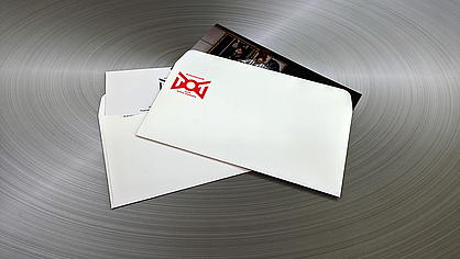Тираж конвертов с логотипом для театра Табакова на заказ сделаны в типографии «Арт Полиграфия»